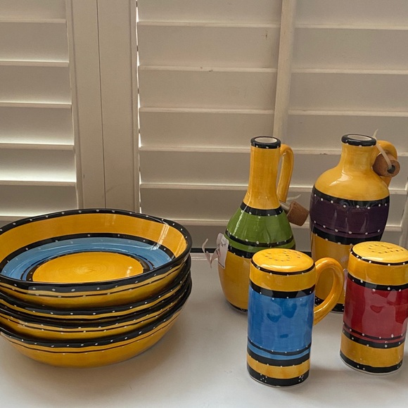 Tabletops Gallery  Bohemian Style Dishes - Picture 6 of 12